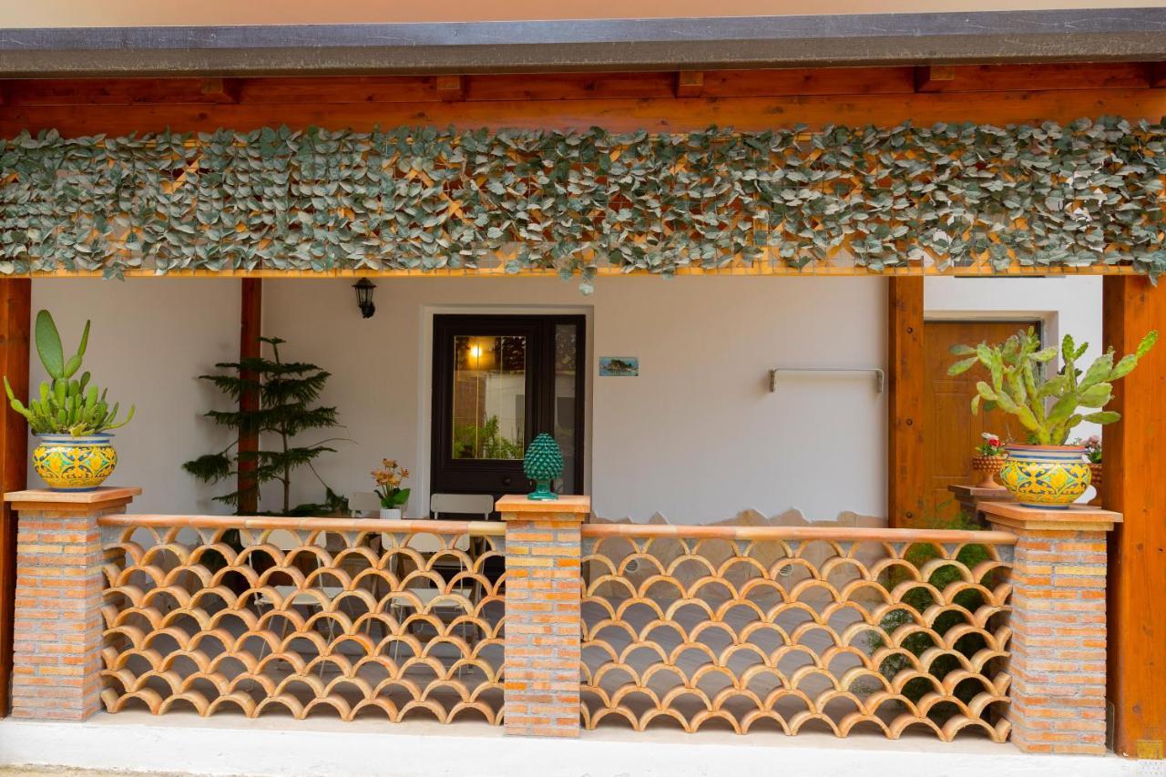 Sicily In Love 2 - Rooms & Breakfast Таорміна Екстер'єр фото