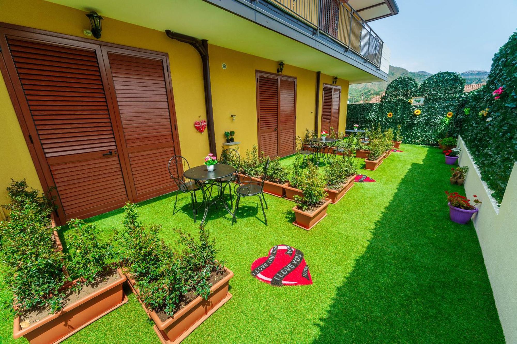 Sicily In Love 2 - Rooms & Breakfast Таорміна Екстер'єр фото