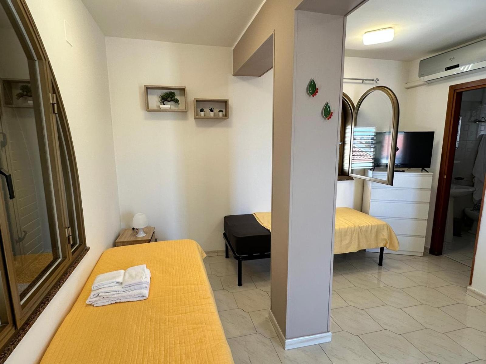 Sicily In Love 2 - Rooms & Breakfast Таорміна Екстер'єр фото